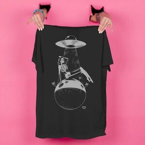 Black Graphic Short Sleeve Tee